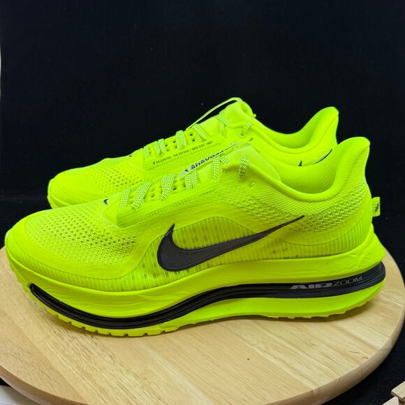 NIKE PEGASUS PREMIUM Size 7.5M/ 9W VOLT STRUCTURE HQ2592-700 VOMERO PLUS RARE main image 8